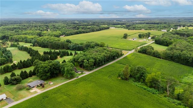 66-68 Isle Rd, Franklin Twp, PA 16001