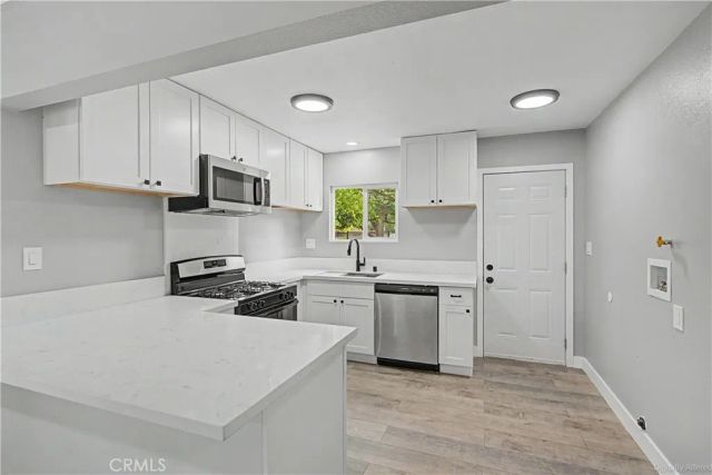 215 W Lugonia Ave, Redlands, CA 92374