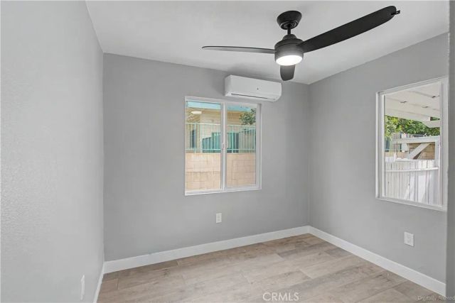 215 W Lugonia Ave, Redlands, CA 92374