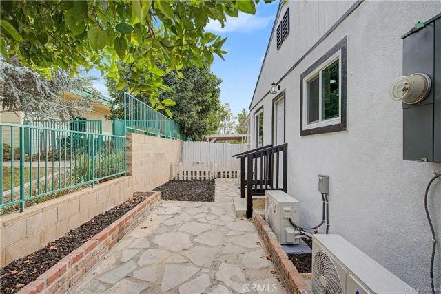 215 W Lugonia Ave, Redlands, CA 92374