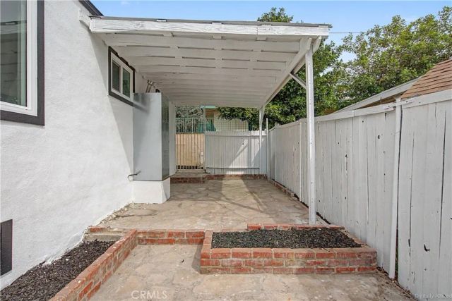 215 W Lugonia Ave, Redlands, CA 92374