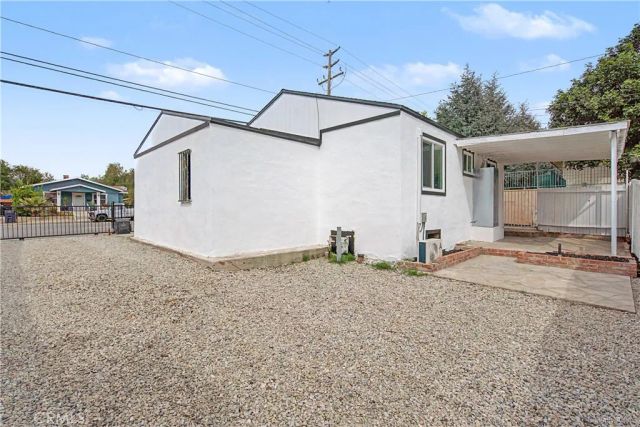 215 W Lugonia Ave, Redlands, CA 92374