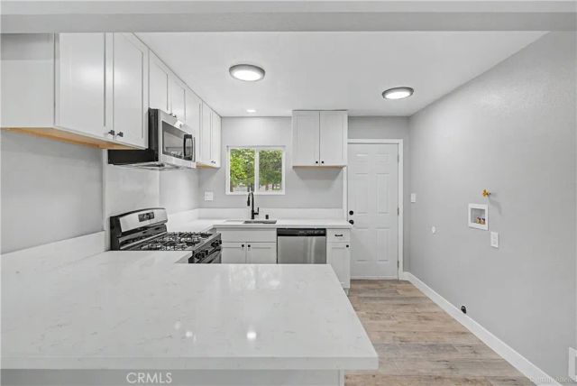 215 W Lugonia Ave, Redlands, CA 92374