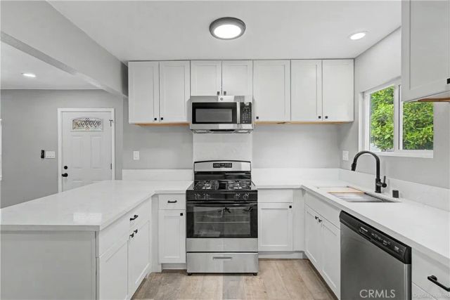 215 W Lugonia Ave, Redlands, CA 92374