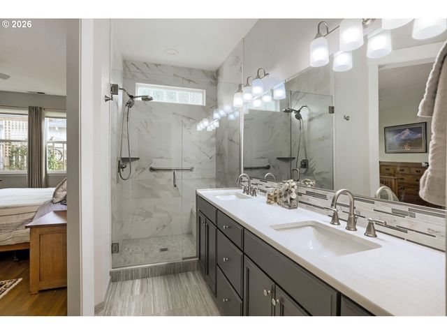 1817 Ne 63RD Ave, Hillsboro, OR 97124