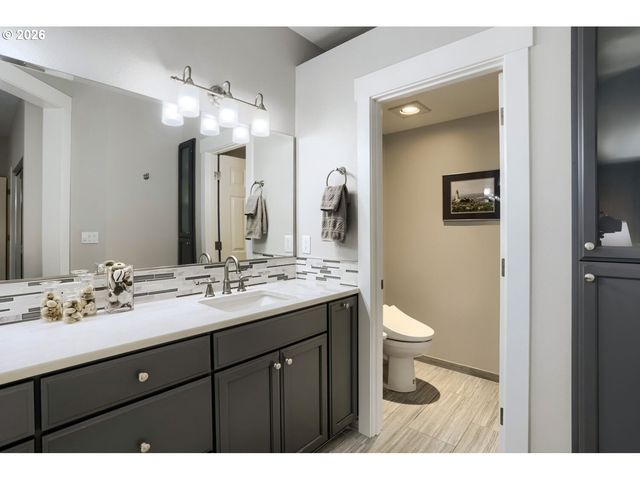 1817 Ne 63RD Ave, Hillsboro, OR 97124