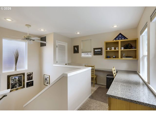 1817 Ne 63RD Ave, Hillsboro, OR 97124