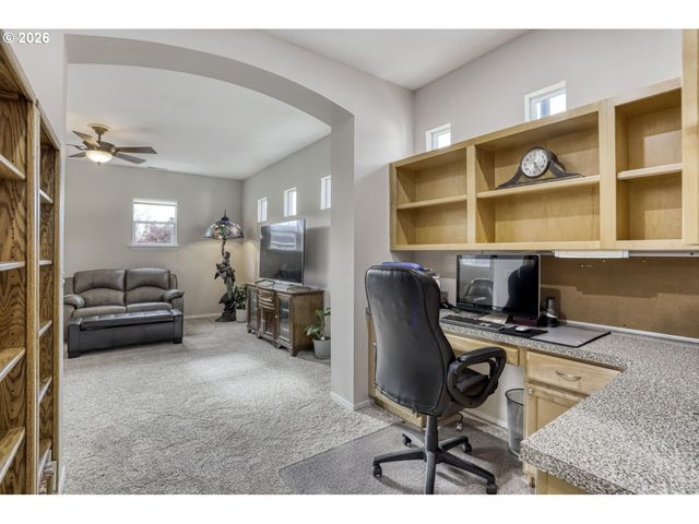 1817 Ne 63RD Ave, Hillsboro, OR 97124