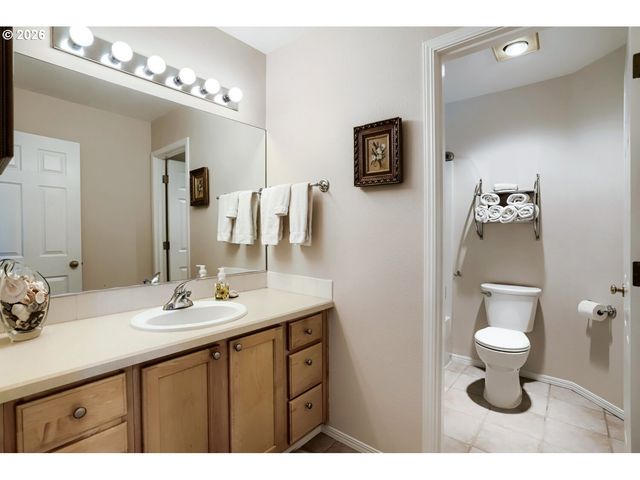 1817 Ne 63RD Ave, Hillsboro, OR 97124