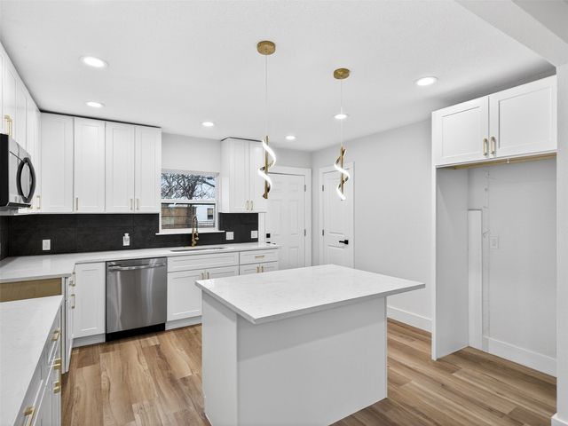 2236 Winthrop Drive, Dallas, TX 75228