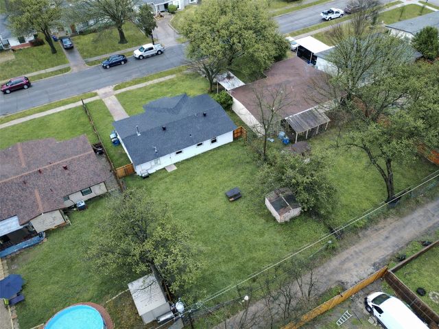 2236 Winthrop Drive, Dallas, TX 75228