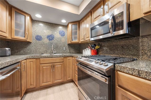 380 W Wilson St C102, Costa Mesa, CA 92627
