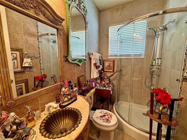 3457 NE 2nd St, Homestead, FL 33033
