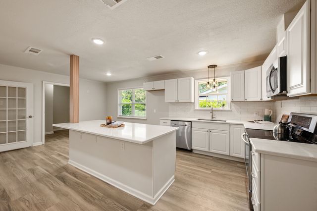 6517 Jameson Street, Richland Hills, TX 76118