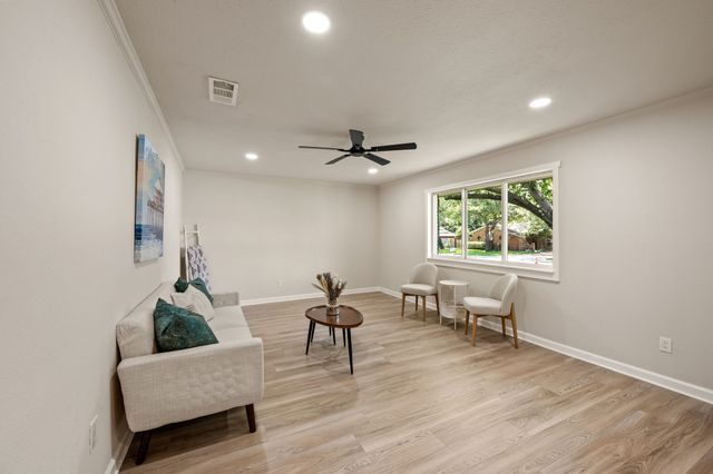 6517 Jameson Street, Richland Hills, TX 76118