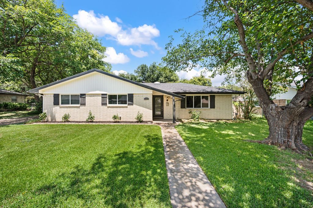 6517 Jameson Street, Richland Hills, TX 76118