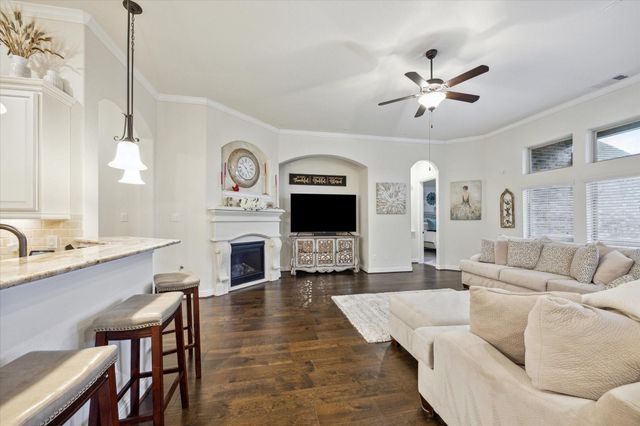 6615 Cottonwood Crest Lane, Katy, TX 77493