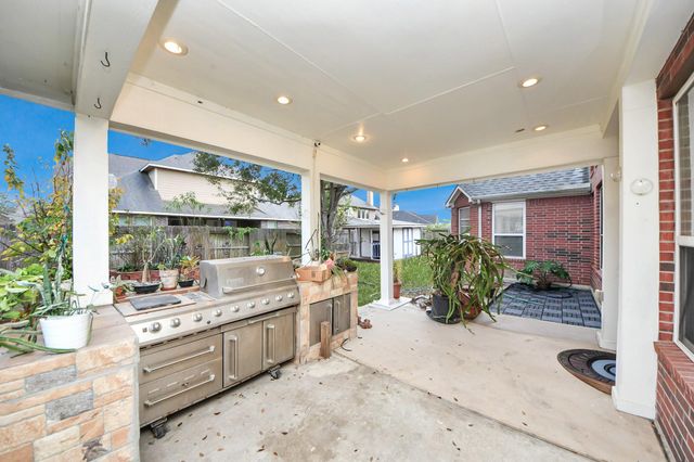 3003 Birch Landing Court, Pearland, TX 77584