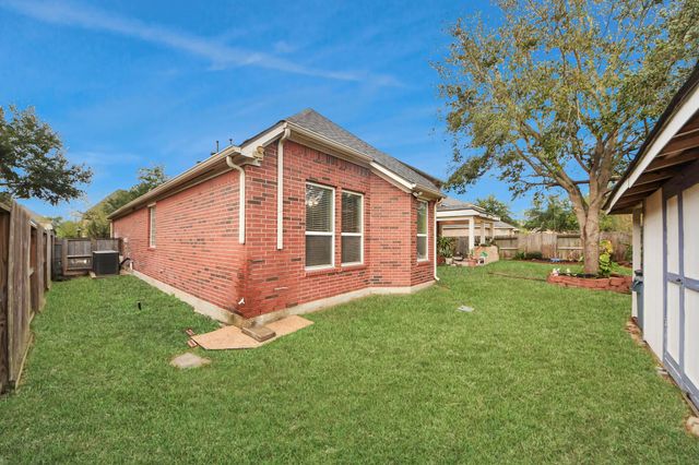 3003 Birch Landing Court, Pearland, TX 77584