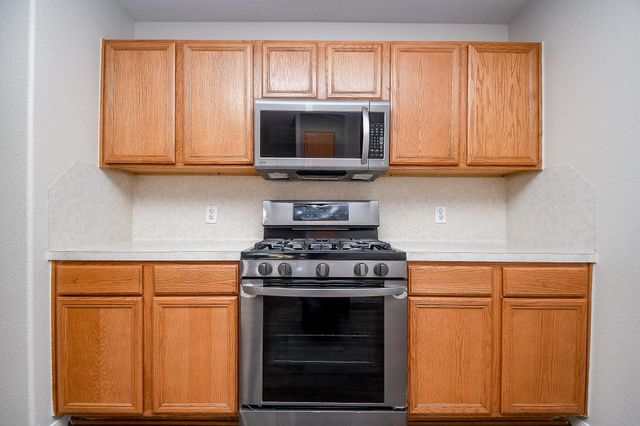 3127 Barkers Crossing Avenue, Houston, TX 77084