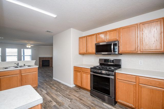 3127 Barkers Crossing Avenue, Houston, TX 77084