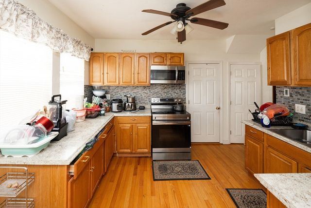 4 Stockholm St, Worcester, MA 01607