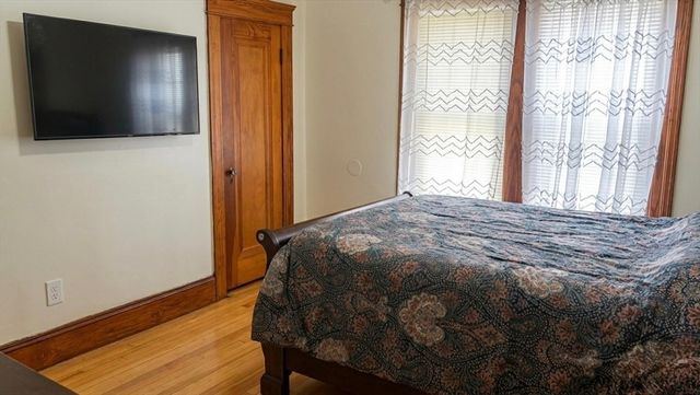 4 Stockholm St, Worcester, MA 01607
