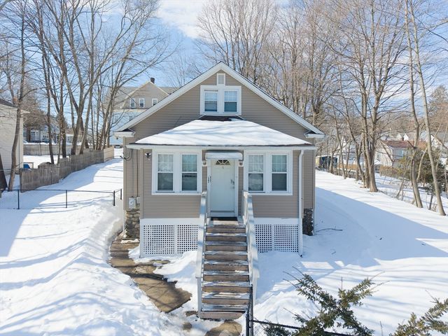 4 Stockholm St, Worcester, MA 01607