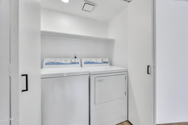 1016 E CHARLESTON Avenue, Phoenix, AZ 85022