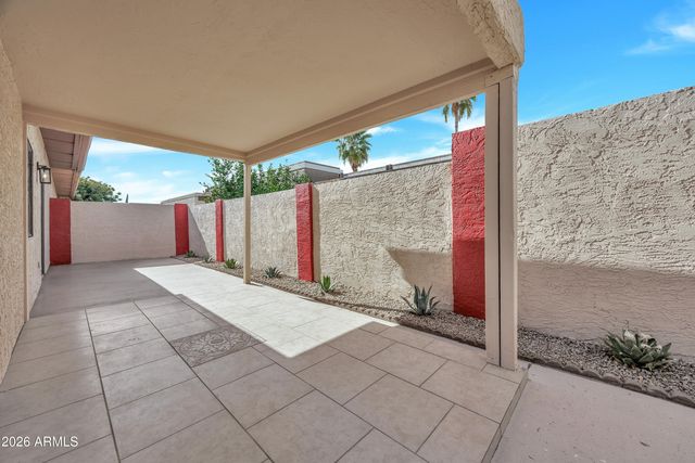 1016 E CHARLESTON Avenue, Phoenix, AZ 85022