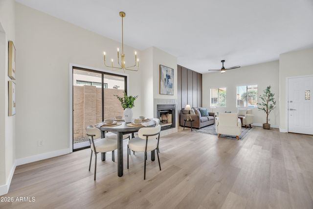 1016 E CHARLESTON Avenue, Phoenix, AZ 85022