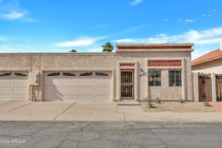 1016 E CHARLESTON Avenue, Phoenix, AZ 85022