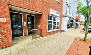 35 Central Square, Bridgewater, MA 02324