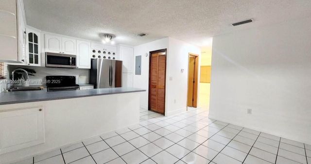 141 SW 113th Ave 102-14, Sweetwater, FL 33174