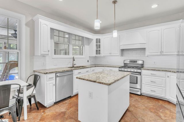 207 Devonhurst Drive, Seneca, SC 28678