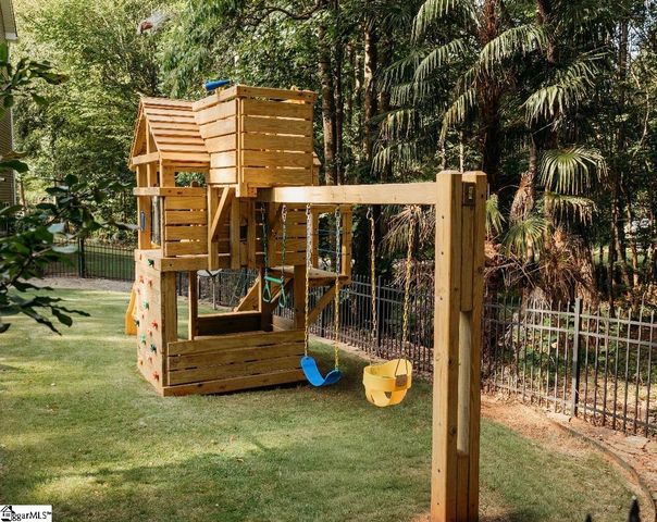 207 Devonhurst Drive, Seneca, SC 28678