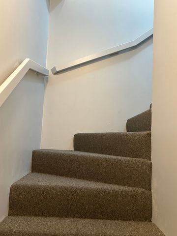 15 S Albany Avenue, Chicago, IL 60612