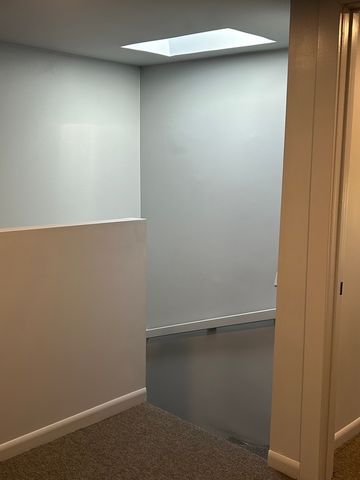 15 S Albany Avenue, Chicago, IL 60612