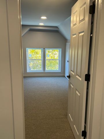 15 S Albany Avenue, Chicago, IL 60612