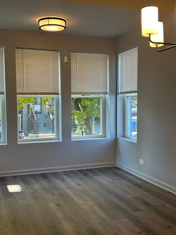 15 S Albany Avenue, Chicago, IL 60612