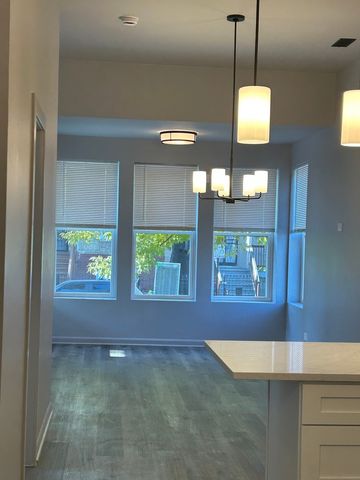 15 S Albany Avenue, Chicago, IL 60612