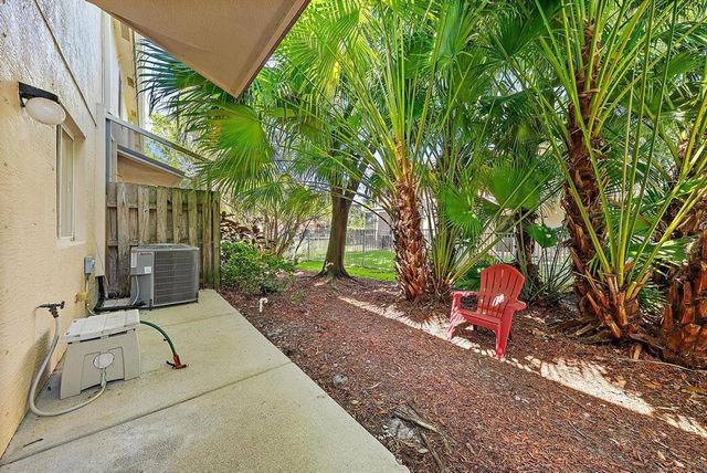 5372 SE Jennings Lane, Stuart, FL 34997