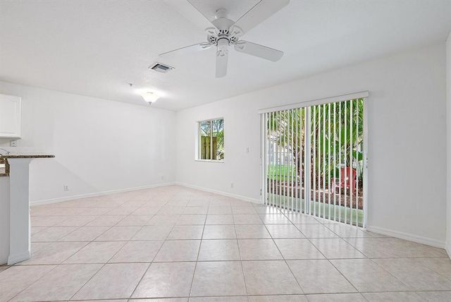 5372 SE Jennings Lane, Stuart, FL 34997