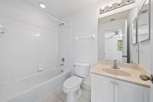 5372 SE Jennings Lane, Stuart, FL 34997