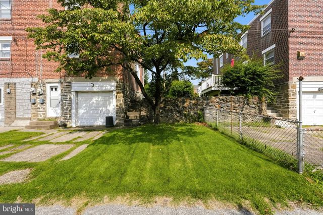 527 OVERLOOK RD, Philadelphia, PA 19128