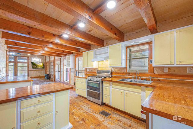 48248 Chastang Lake Road, Bay Minette, AL 36507