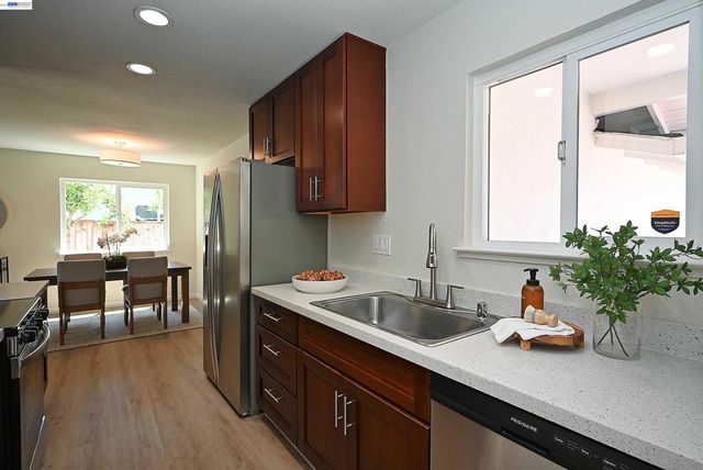 4809 Barbara Ct, Union City, CA 94587