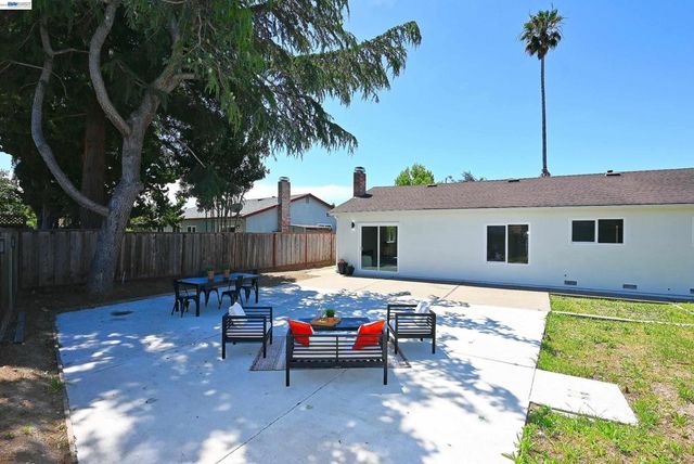 4809 Barbara Ct, Union City, CA 94587