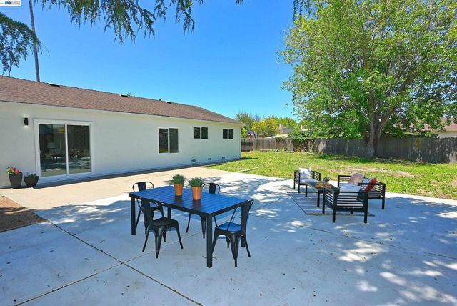 4809 Barbara Ct, Union City, CA 94587
