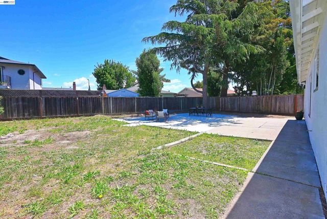 4809 Barbara Ct, Union City, CA 94587